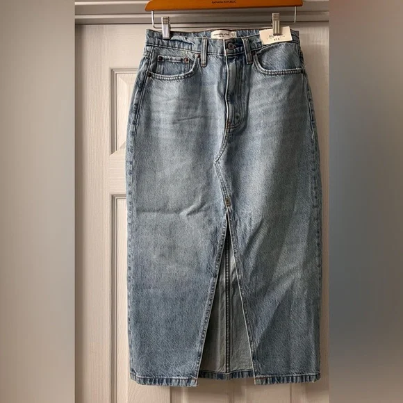 NWT Ambercombie & Fitch Denim Skirt - Picture 6 of 10